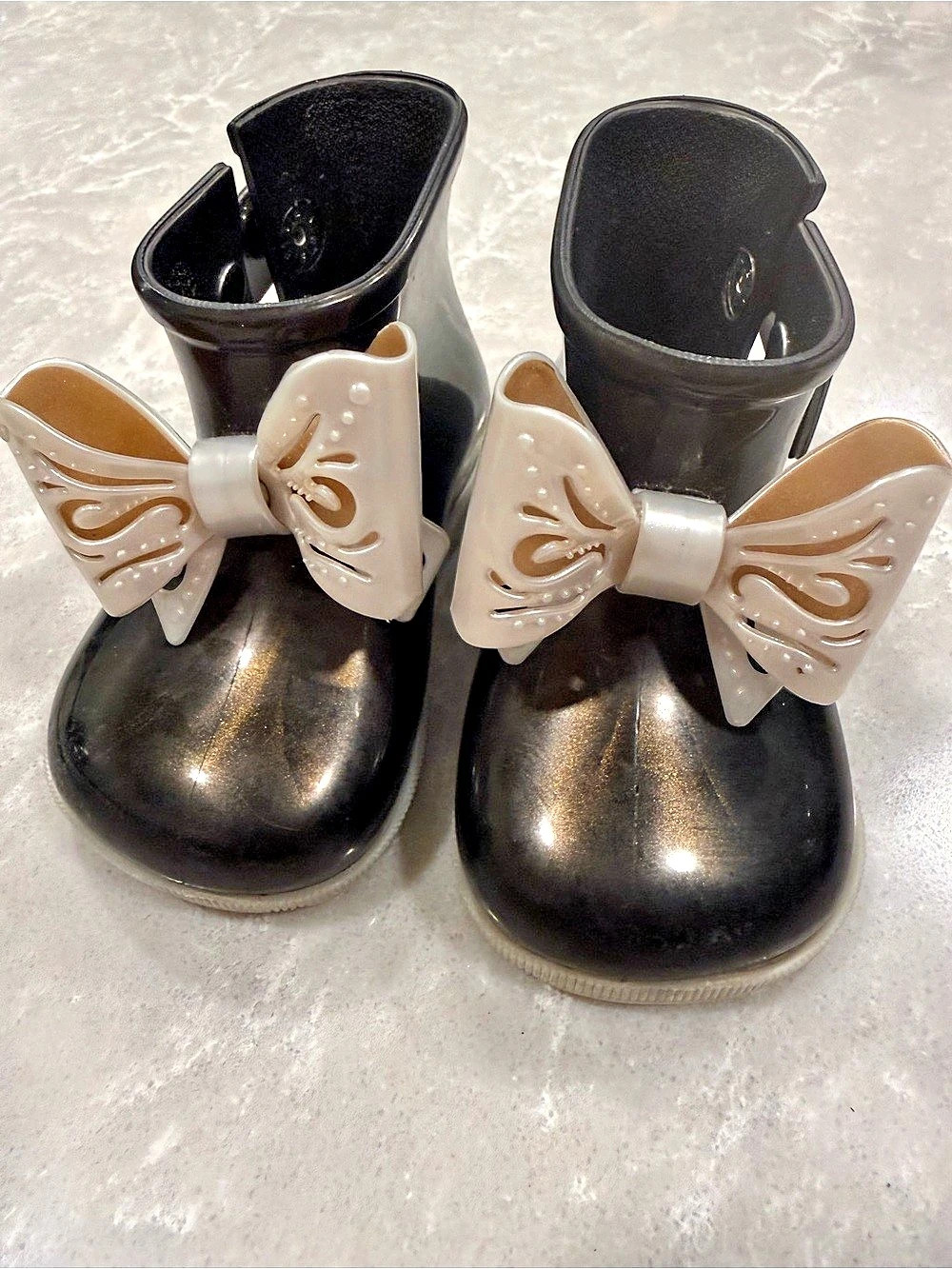 Mini Melissa Ultragirl + J World Bow Jelly Rain Boots Black & Cream Toddler Girl
